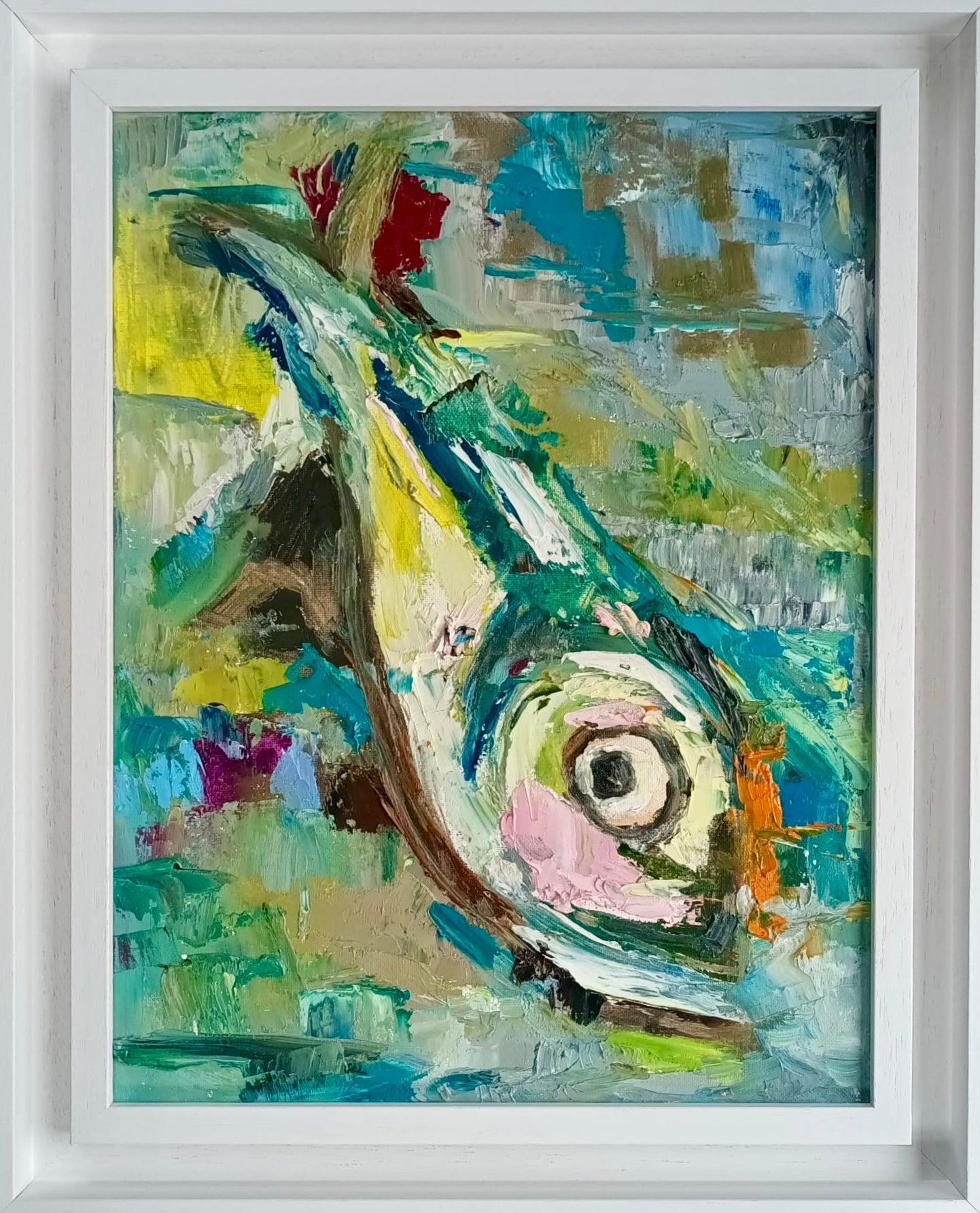 Atlantic Eye — framed original oil painting of an Atlantic fish from the Shorelines series by Anna de Marigny, 30 x 40 cm in white wood frame